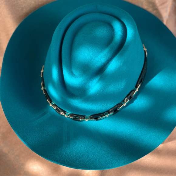 Henri Bendel Blue chain Fedora hat